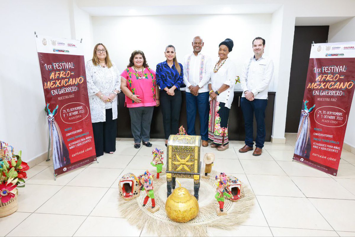 En el marco del “1er. Festival Afromexicano en Guerrero: Nuestra Raíz”, recibimos en Acapulco al director regional para América Latina y el Caribe del Fondo de <a href="/unfpa_lac/">UNFPA en América Latina y el Caribe</a>, Harold Robinson Davis; a la antropóloga, activista y poetisa afrocostarricense <a href="/RotundamenteCB/">Shirley Campbell Barr Rotundamente Negra</a>. (1/2)