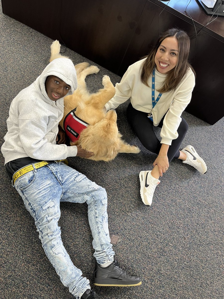 Claudia Sandoval tweet media