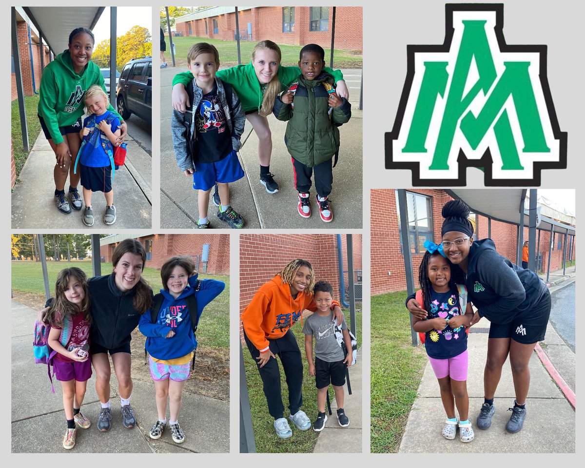 UAMwbkb's tweet photo. Tuesday’s are for big smiles, high fives, &amp; Good Mornings!

#GoodMorningClub #UAM #UAMWBB #UAMWBKB #BlossomNation https://t.co/m7RpX5DzSz
