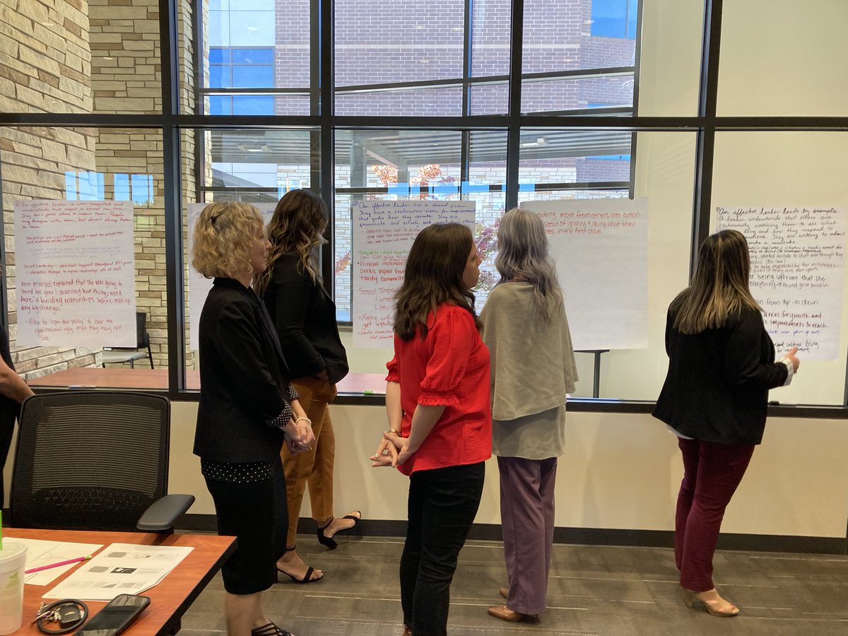 DrDebraMurdock's tweet photo. Shout out to our Superintendent’s Leadership Academy I candidates!  Thank you for your thoughtful participation in this great growth and learning process!! #CCSDFAM https://t.co/qZXbI0EoKe