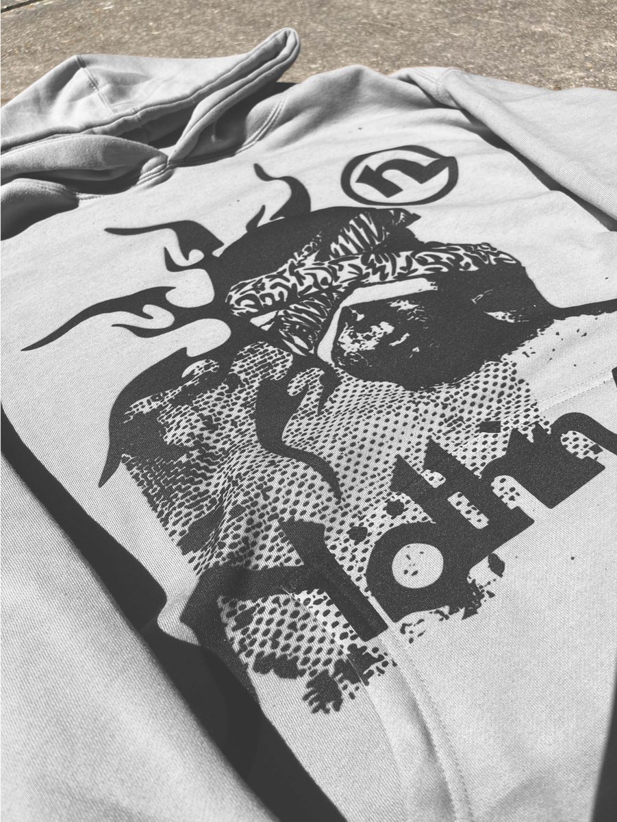 “MIRAGE” Hoodies will be available tomorrow (Friday 9/30) @ 7:00 PM ET for only $48.00💥

Never releasing hoodies this affordable again, don’t sleep on these.