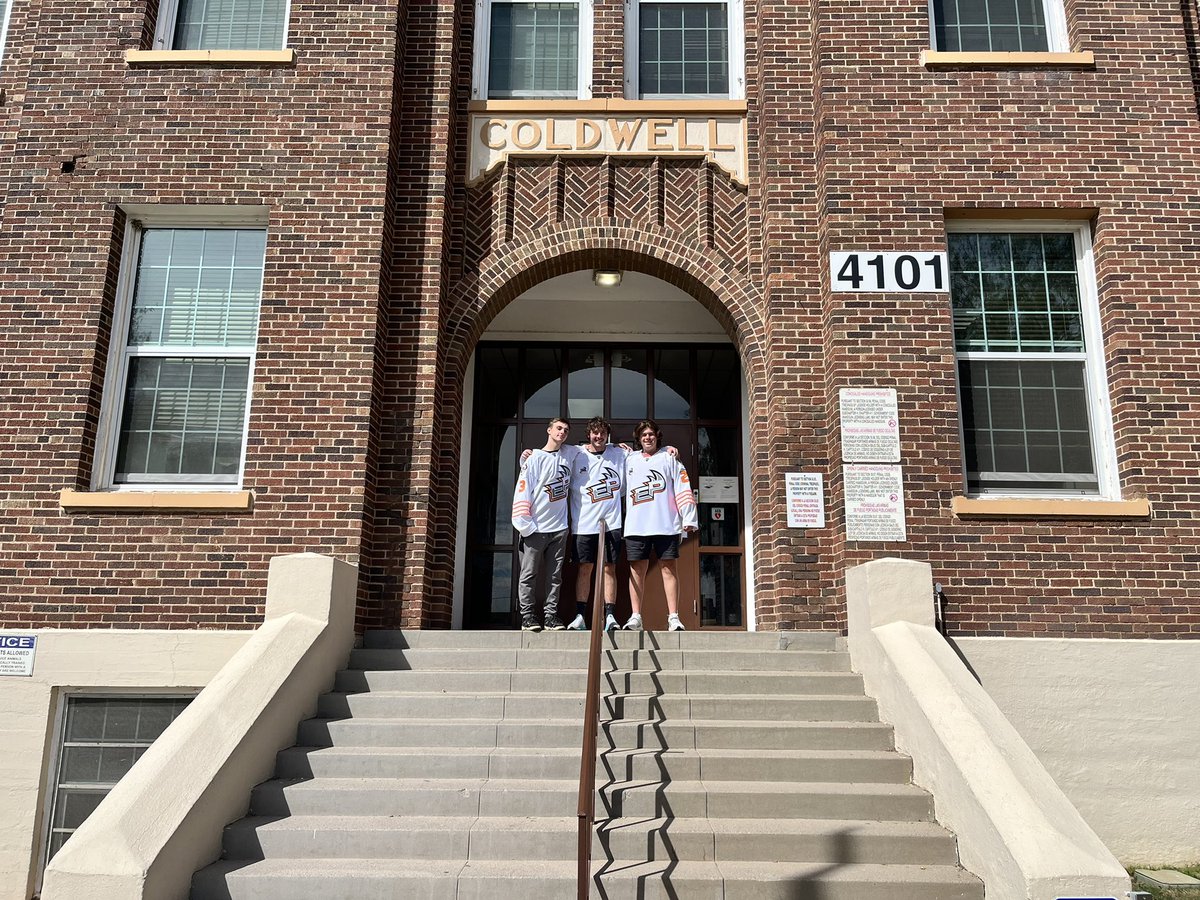 Rhinos_Na3hl's tweet photo. This afternoon, Landon, Jesse, and Jonathan got to hang out at Coldwell Elementary School! ✏️ Thanks for having us, Warhawks! 🦅 https://t.co/VoUtYbg0wl