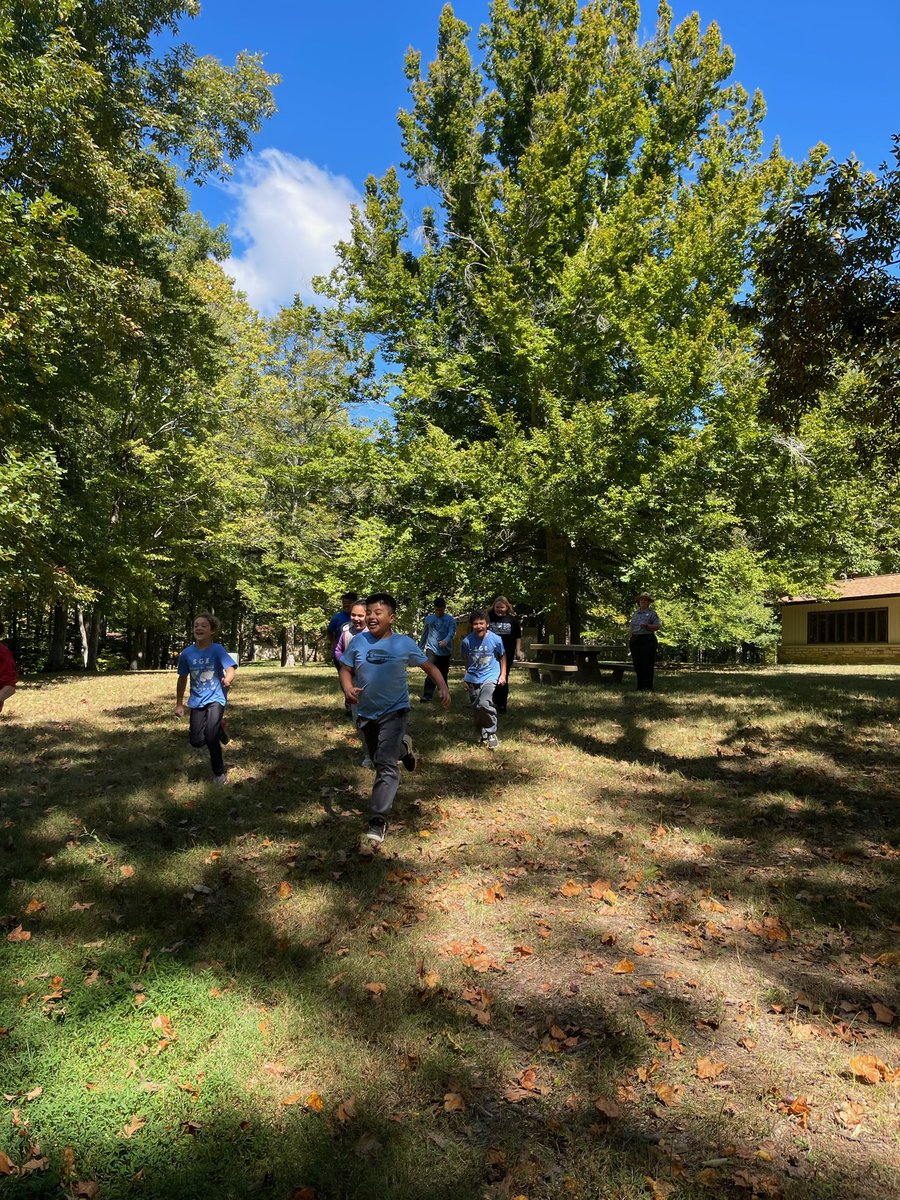 SouthGreenElem's tweet photo. Fifth grade had an awesome day at Mammoth Cave! #growingandlearningtogether #findingourgift https://t.co/TAel63Jo4S