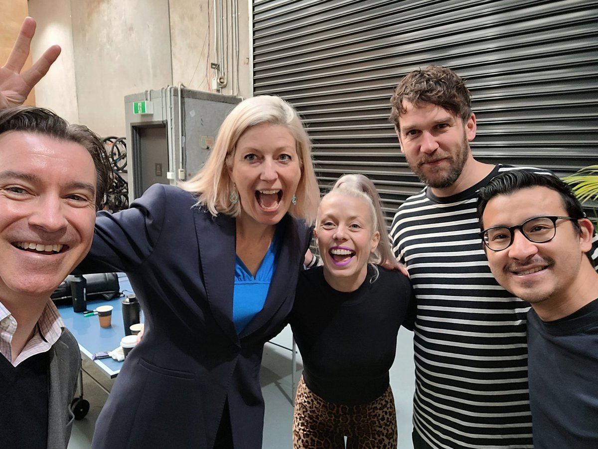 Hamish Curry (@hamishcurry) on Twitter photo So lovely to be back in the presence of these folk <a href="/Melbourne_CM/">CreativeMornings/MEL</a> - we haven't been together since Do Lectures Aus in 2015 <a href="/Aquabatics/">Dr. Sarah Jane Pell</a> <a href="/JessamyG_draws/">Jessamy Gee</a> <a href="/MarkLobo/">Mark Lobo</a> So lovely to be back in the presence of these folk <a href="/Melbourne_CM/">CreativeMornings/MEL</a> - we haven't been together since Do Lectures Aus in 2015 <a href="/Aquabatics/">Dr. Sarah Jane Pell</a> <a href="/JessamyG_draws/">Jessamy Gee</a> <a href="/MarkLobo/">Mark Lobo</a>