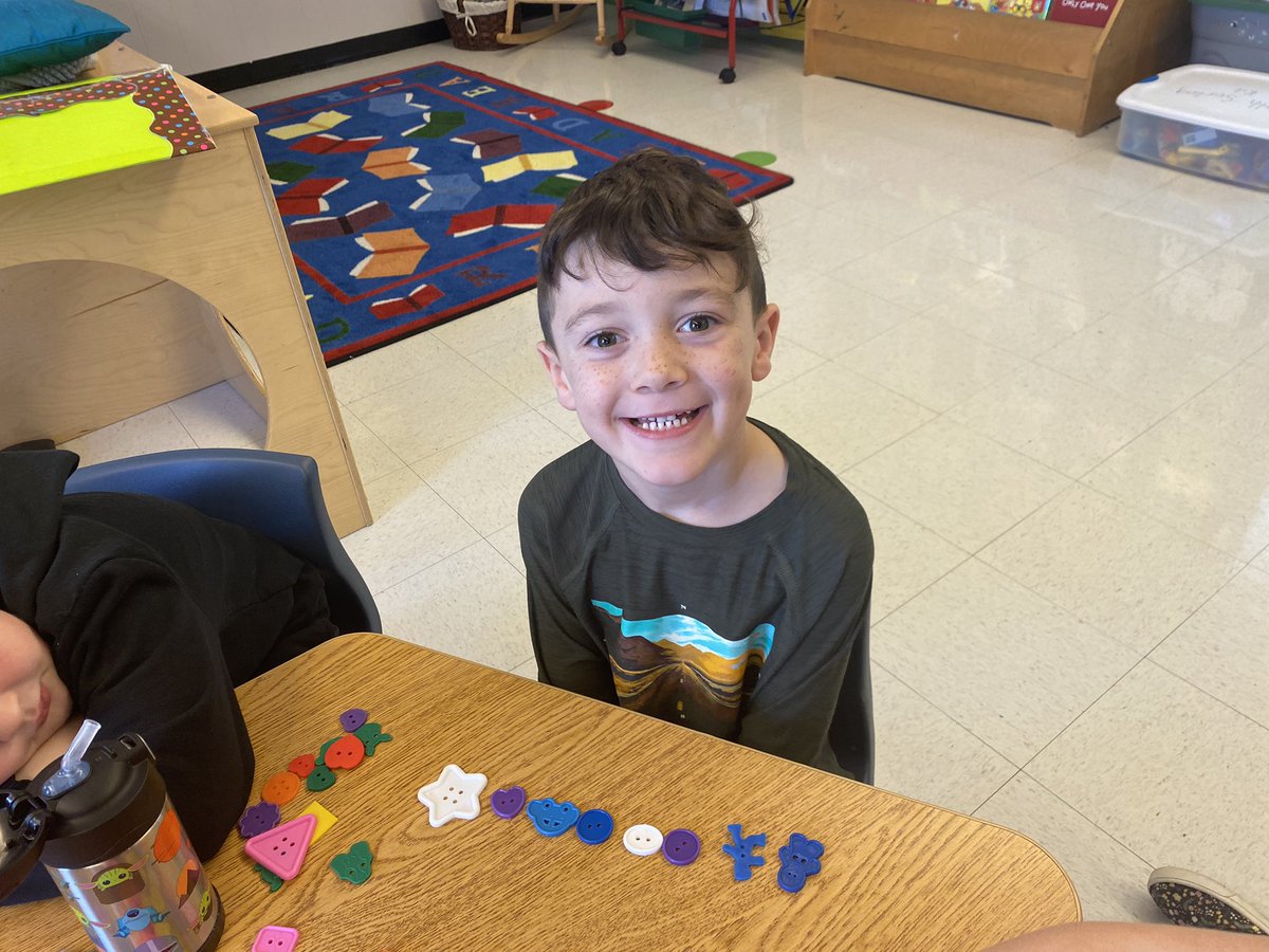 FaheyReid's tweet photo. Learning about patterns https://t.co/qcF6gMLJhZ
