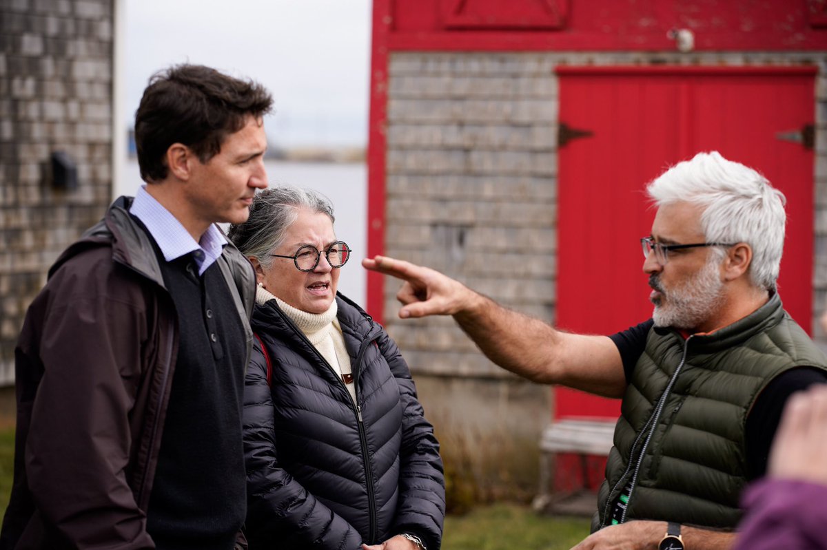 Justin Trudeau tweet media