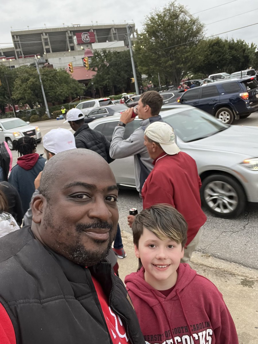Bold_Leader864's tweet photo. Promise kept. I told him last summer I would take him to a @GamecockFB game he is a big fan but has never seen a game live.  Thanks mom for letting him ride with his old #PrinciPAL  Just b/c they leave your school you don’t leave them #MakingWaysNotExcuses #BOLDIsAChoice https://t.co/jVi344QWwB
