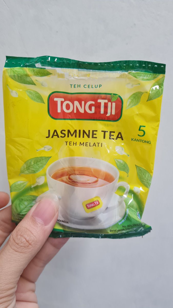 arifplankton's tweet photo. Eksperimen ngoplos teh pagi ini.
Tongji sachet + Kepala Jenggot.

Wangi, seger, ada pahitnya, kentel

Terinspirasi Om @Widino

Bismillah oplos cah ngeteh dengan hastag #ArifNgeteh https://t.co/y6E8gAkUgz
