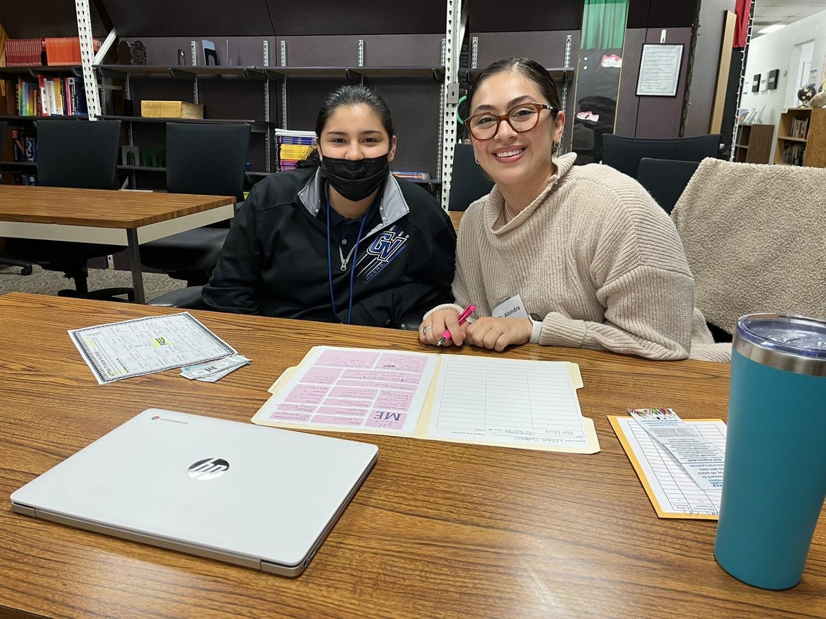 MercyEdProject's tweet image. Welcome back tutors! &amp;amp; welcome our 15 new tutors, and counting! This year, our Girls’ Program has over 60 students enrolled, with a growing waitlist. #EducationMatters 
If you or someone you know is interested in tutoring or substitute tutoring, contact Erin at eomara@mercyed.net