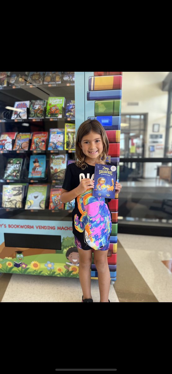 EastElementary's tweet photo. #readers #leaders #EastLeads These kids have gone “above and beyond” in school. #Bookvendingmachine https://t.co/DCaobsQai6