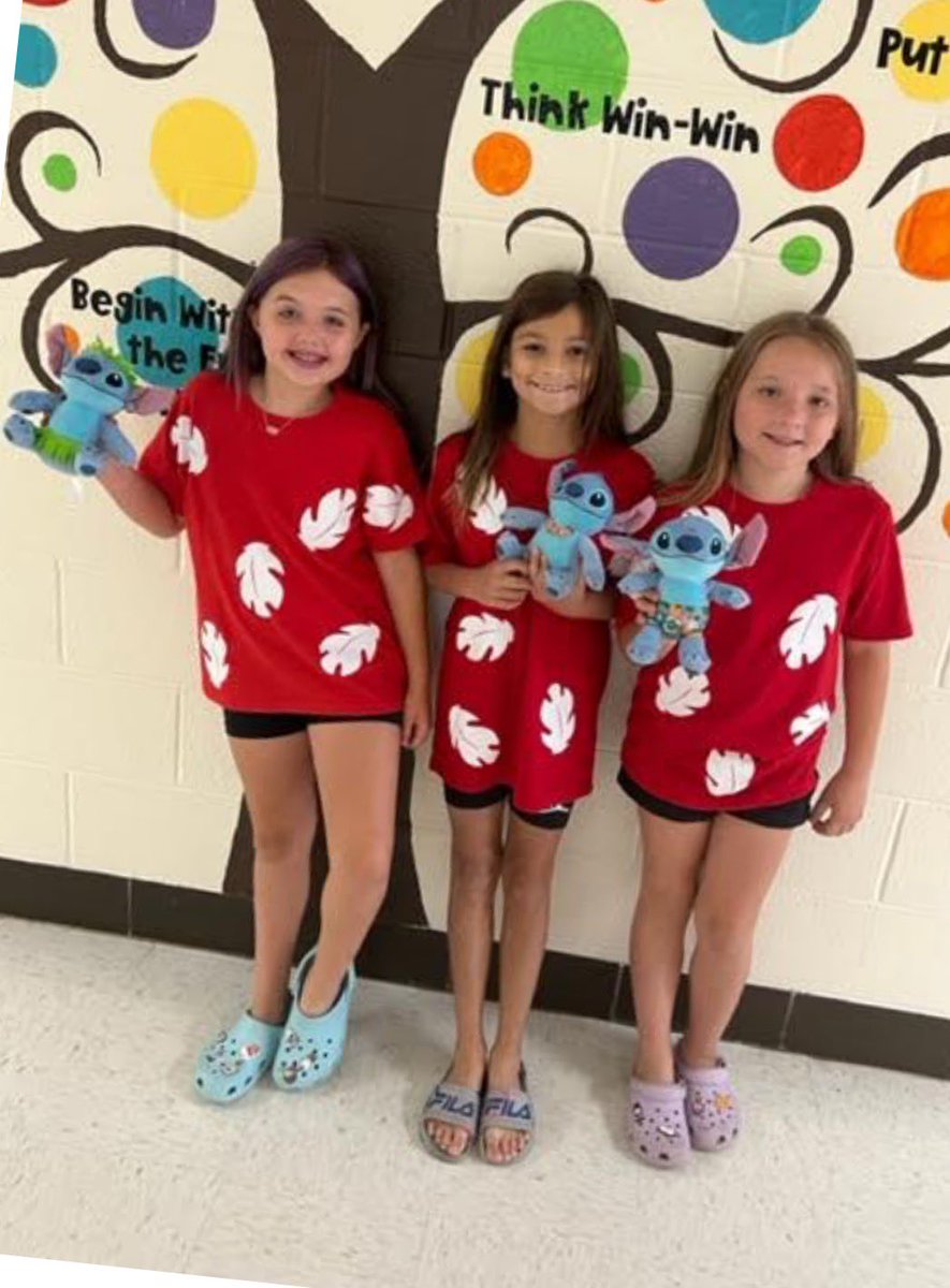 EastElementary's tweet photo. #EastLeads #Homecomingweek https://t.co/b9Pubjtlmh