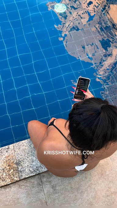 T&atilde;o quente a tarde hoje q tive q descer para piscina 🥵 https://t.co/Sg8kxEA0vb<a href="/tag/deontem"class="tags"><span>#deontem</span></a>