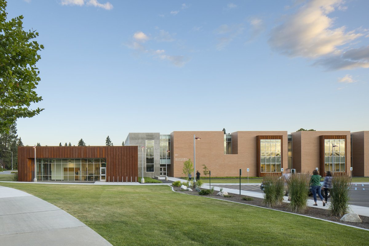 Bob &amp; Leone DeArmond University &amp; College Center receives an Honor Award from Masonry Industry Promotion Group 2022 Masonry Design Awards. <a href="/NorthIdaho/">North Idaho College</a> <a href="/LCSC/">Lewis-Clark State College</a> <a href="/uidaho/">University of Idaho</a> 
Read more here… ow.ly/EYO550KXAtk
#masonry #architectureawards #awardwinningdesign #celebratinggreatdesign