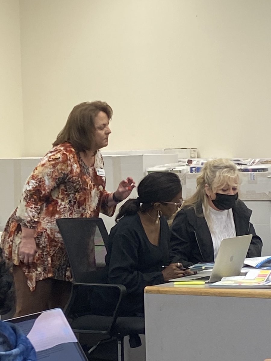 jjp_higgs's tweet photo. iReady Math in progression. Middle school teachers #readingwithpurpose #createownidentity #makingsenseoftheproblem @otis_dr @BCoSchools @bulluckl @CurriculumAssoc https://t.co/SbArDbkCuL