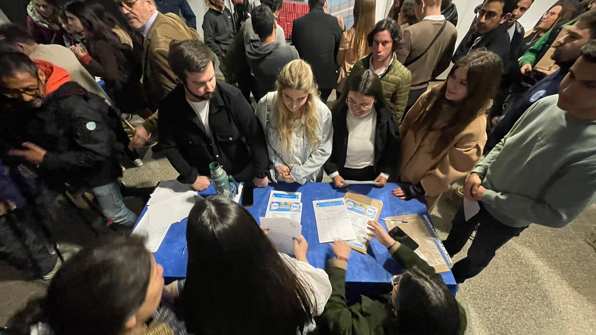 natiborrazas_'s tweet photo. Quedó presentada la lista @jovenes111!!!

Un orgullo integrarla una elección más,  siendo ésta mi última votación como jóven de @PNacionalJoven @PNACIONAL. 🤍💙 https://t.co/1ZA9QHmM8Y