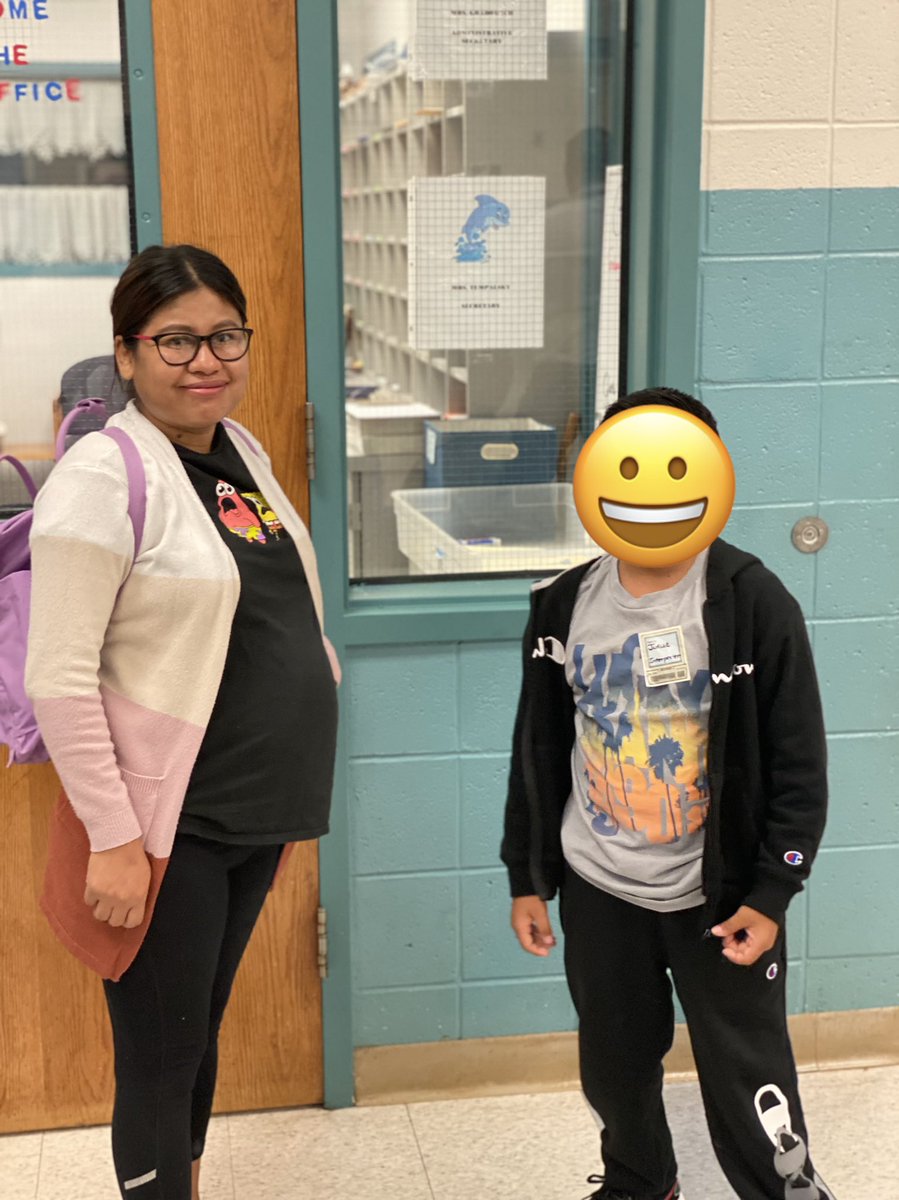 leaklein14's tweet photo. Student Interpreter Team from @desmaresschool did a great job supporting our families and guiding them through our school. #eslinaction https://t.co/XJtJ0ROtHu