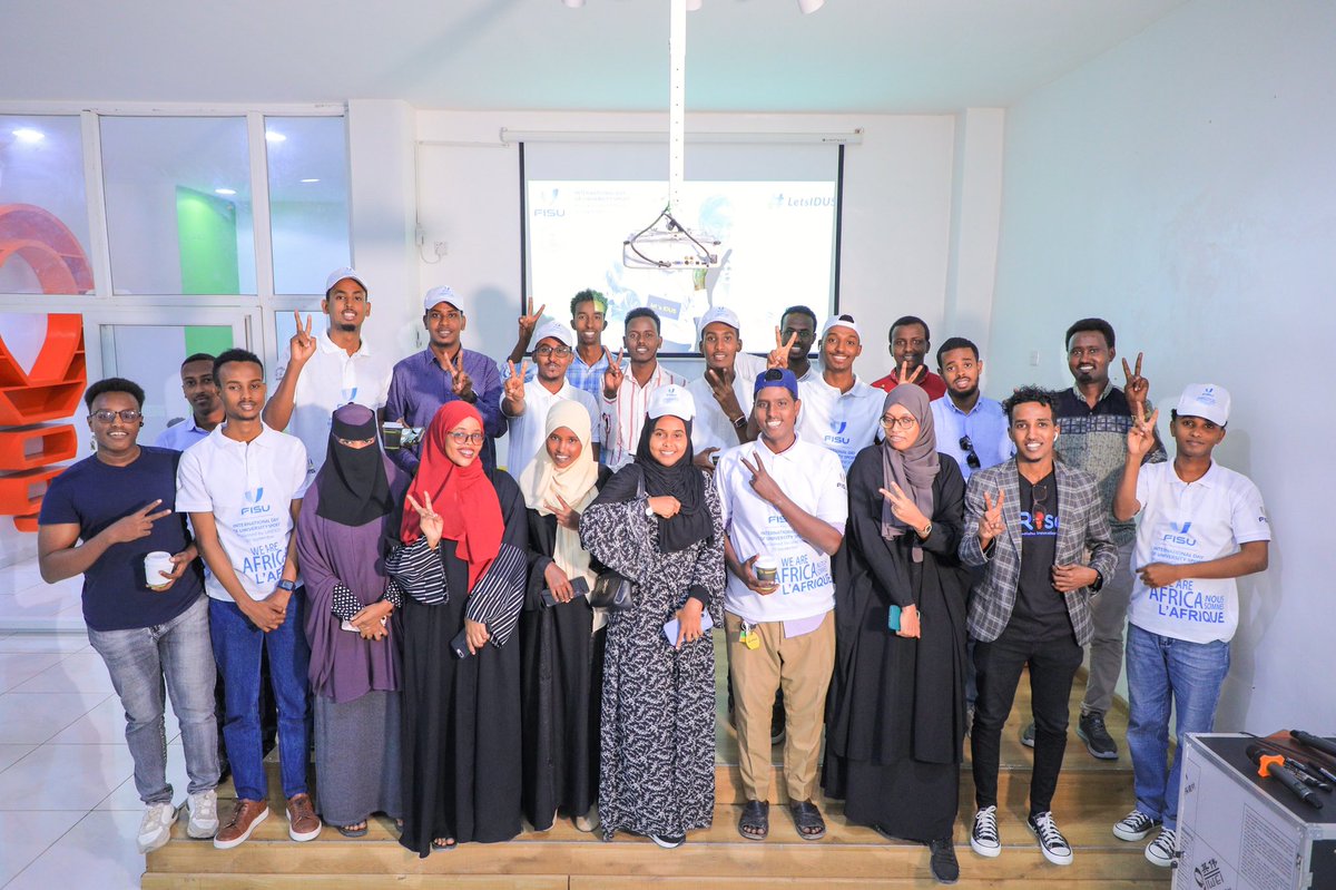 SUSFSomalia's tweet photo. We celebrated international day of  University sport with support of @FISU.

Thanks to Fisu Student Amb @wehlie_ahmed , our Deputy director @Ibraahinnolosha and @nasrokiin for putting this together.

Thanks to @iRiseHub for providing us the space.

#LetsIDUS2022 https://t.co/RS9e3LNumK