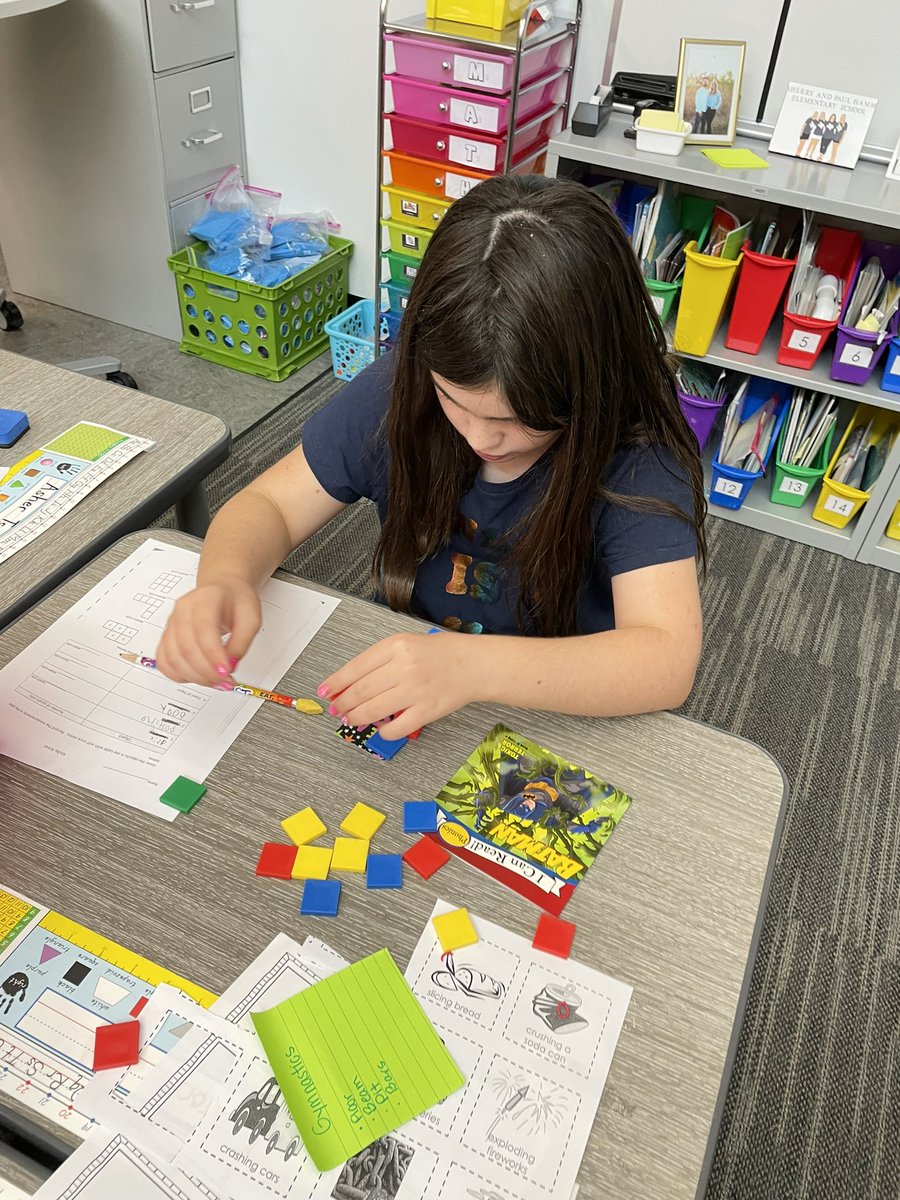 Elizabeth Adams tweet media