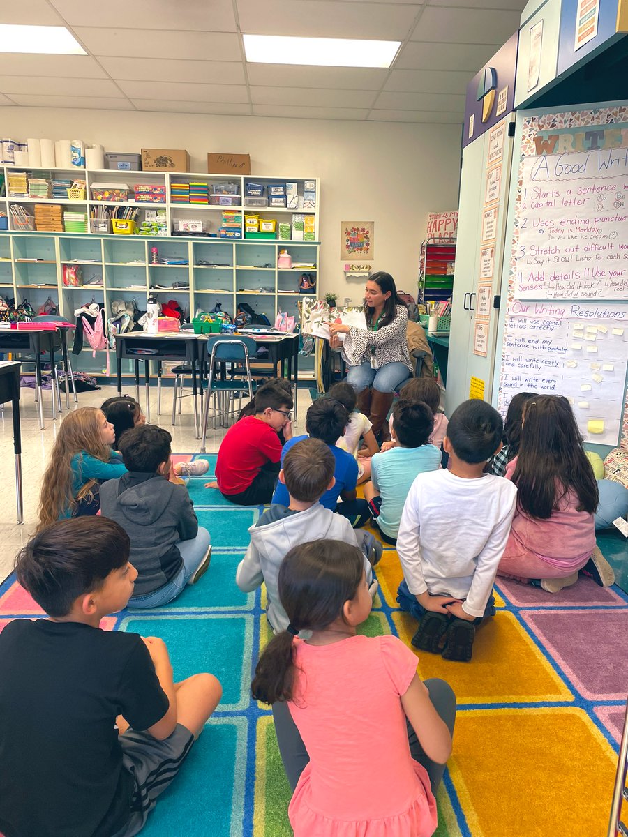 BCSDBabs's tweet image. Mrs. Lombardi is reading a new mentor text for our personal narrative unit! #tinyperfectthings @brewsterschools