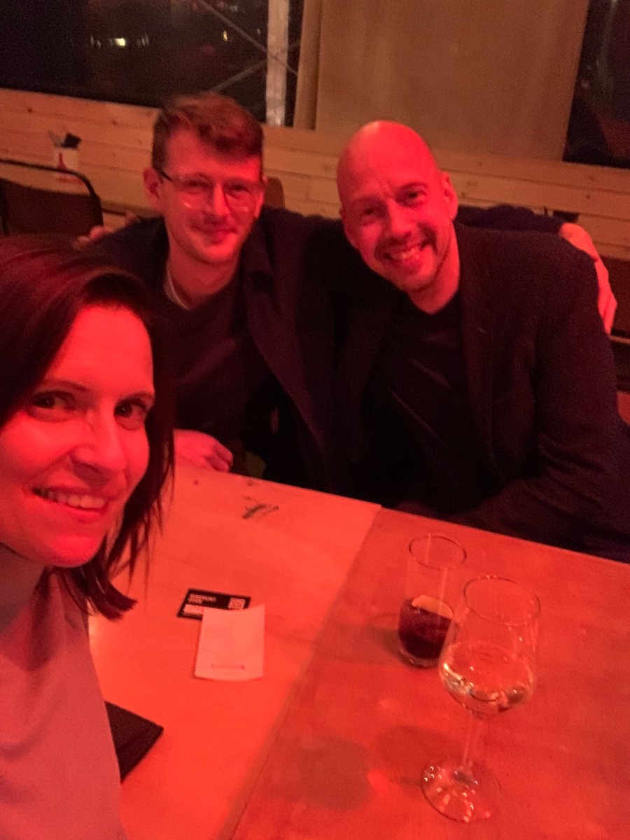 emmahoneybone's tweet photo. Team Manchester failing at quizzing but winning at welcoming @jackcols to @transformUK https://t.co/TNoJCivfUu