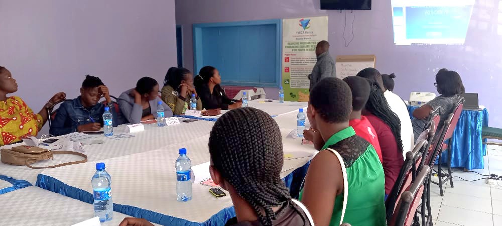 cyfundafrica's tweet photo. We are currently taking part in a 2 days stakeholders forum in Kisumu organised by YWCA Kenya engaging youths from various organization from Kisumu County on understanding CIDP and gender responsive budgeting on climate change development.
#climatechangefinancing https://t.co/J9ouDJHZ0P