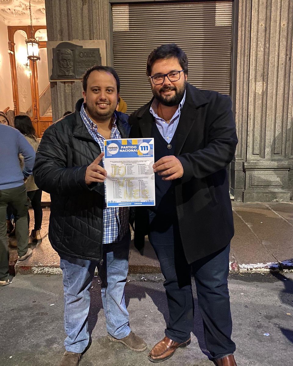 jovenes111's tweet photo. Quedó presentada, una elección de jóvenes más, la lista 111 ⚪️🔵

Felicitaciones a todos nuestros compañeros! https://t.co/UG6KctuwW3