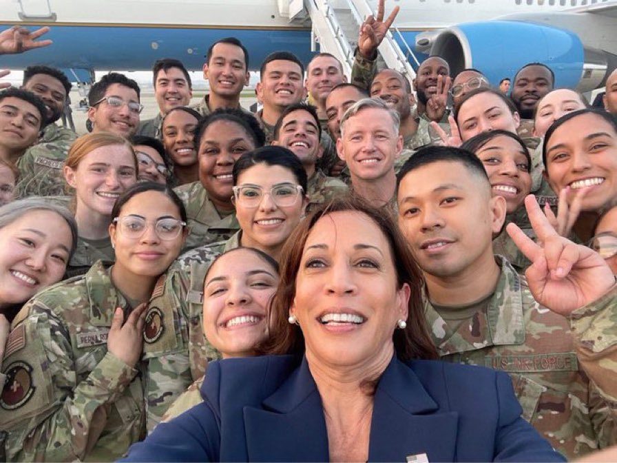 flywithkamala tweet picture