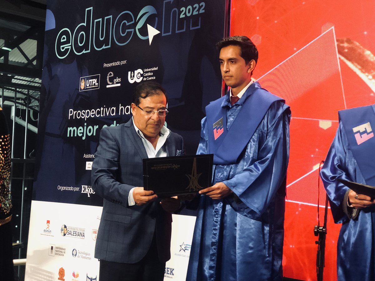FundacionFidal's tweet photo. Juan Fernando Castro, Piedad López, Edgar Ojeda, Diana González, Moisés Pruna, Ximena Curay, Laura Mendoza, Jenny Cortes y Gabriela Jácome son también finalistas en el Concurso de #ExcelenciaEducativa y reciben varios reconocimientos por su labor. https://t.co/fZkDSpzlY3