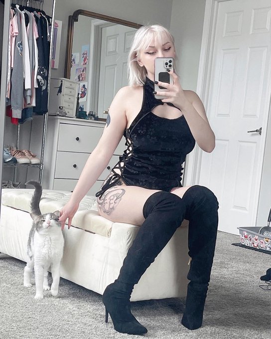 Watch Lauren 🧚🏻‍♀️'s leaked NSFW photo on TwXstars