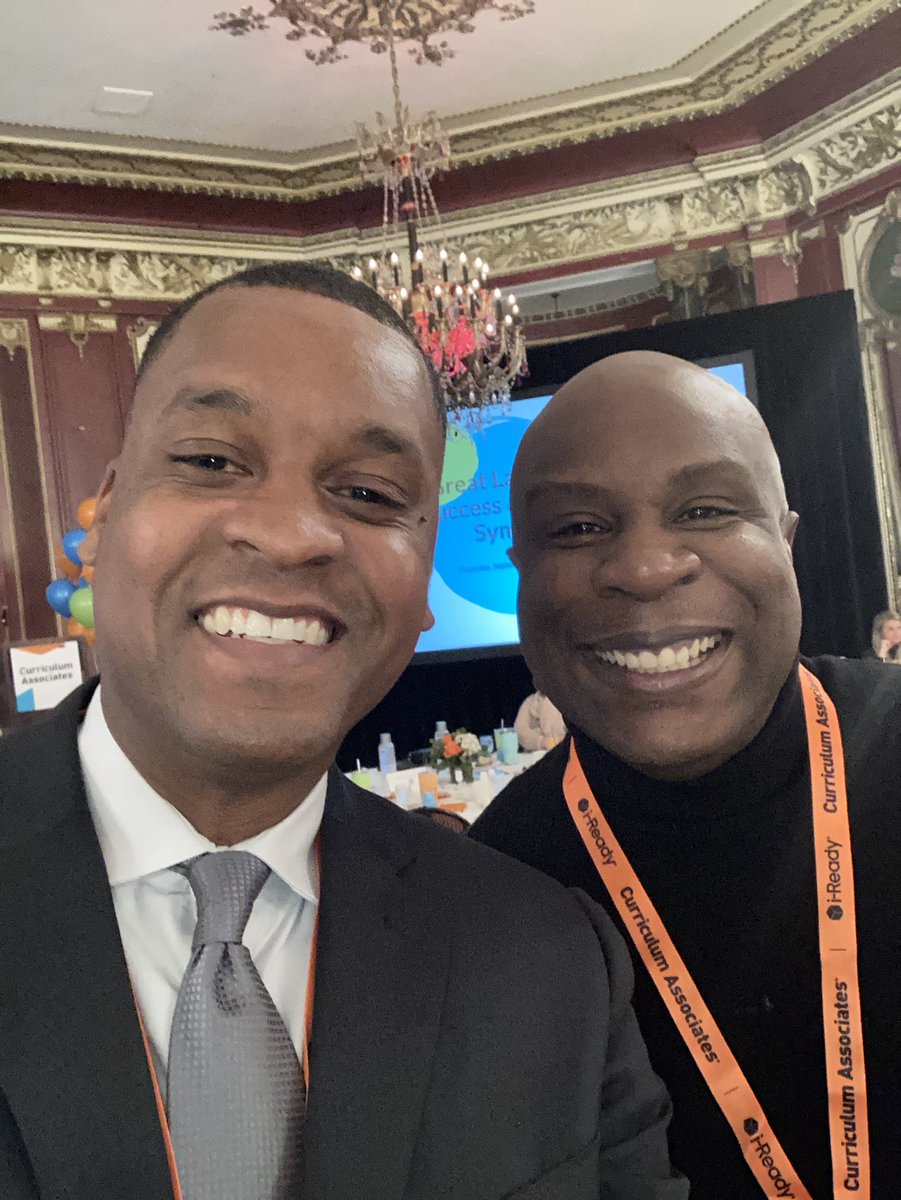 JeffDase's tweet photo. A mini-CPS @ChiPubSchools reunion today. Forgot to capture a pic with the Best Assessment Director in the land, P. Leonard @Peter_J_Leonard great seeing you my dude. Wish you all a great school year! Love 👊🏾
Add another great, bless to see The Legend @drjaneCPS @CPSLiteracy https://t.co/U2LTFFG9NU