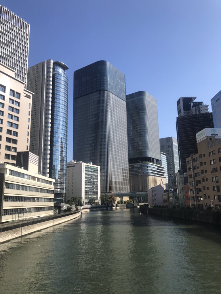 merci_mimi_'s tweet photo. メルシーミミ公式アカウントです。
本日の大阪肥後橋の天気は☀️
気持ちの良い秋晴れですね😁
金曜日頑張っていきましょう♪

#企業公式が毎朝地元の天気を言い合う
#イマソラ
#がんばろう企業公式
#公式つぶやき部
#企業公式秋のフォロー祭り
#企業公式相互フォロー
#相互フォロー希望 https://t.co/kqJ5jUlHaI