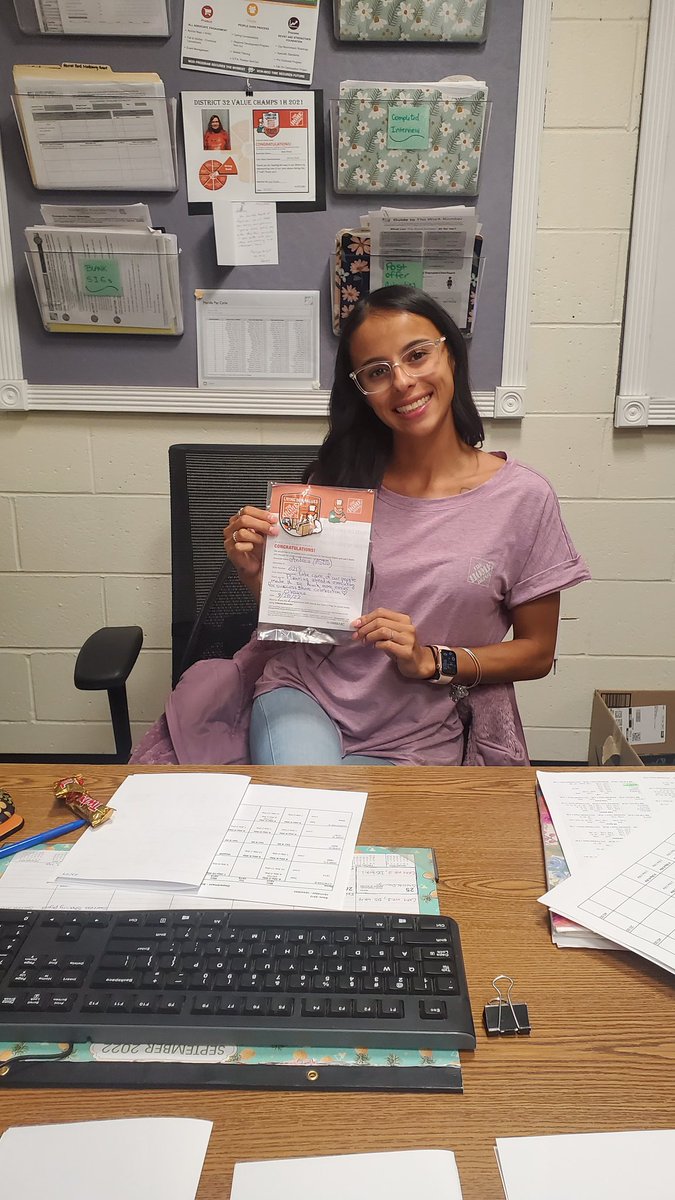 Thank you @dreaxvelez for always planning ahead and trying to make any celebration more fun for our associates 💯 #doingtherightthing #takingcareofourpeople #dedication 
<a href="/hmalak/">Sam</a> <a href="/AcevedoRosemary/">Rosemary</a> <a href="/kelly_presti/">Kelly Presti</a> <a href="/gerrymate1/">gerrymate</a> <a href="/HBullard13/">Harold Bullard</a> <a href="/Sammie0887/">Sammarie Bruno</a> <a href="/CecilR39390896/">CecilR</a> <a href="/Home6213/">Bridgeport Home Depot 6213</a> #cxm