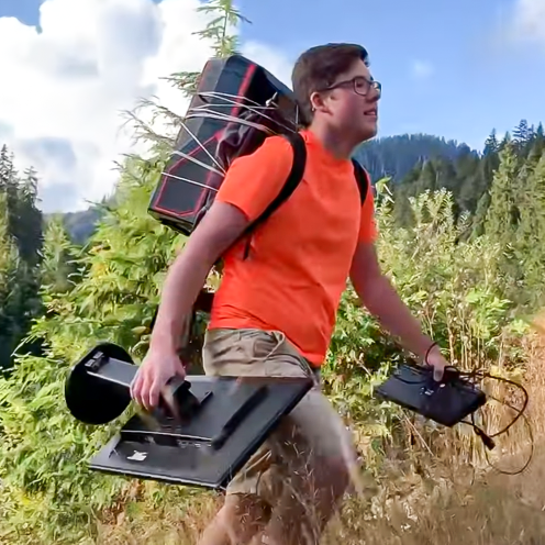EthanTylerTweet's tweet photo. me omw to find the tech tips https://t.co/gDG0GWUK7a