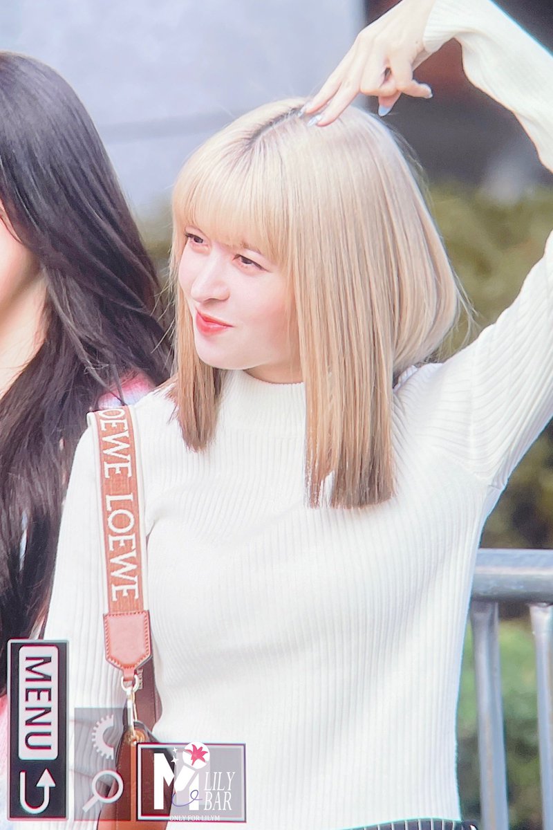 Lily_SeaSalt's tweet photo. 220930 MusicBank Preview

#엔믹스 #릴리 #NMIXX #LILY #LILYM #릴리의버블모험 https://t.co/aaQKyIjwkc
