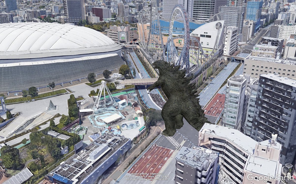 mapconcierge's tweet photo. 日本測量協会サーベイアカデミー恒例のGoogle Earth に3Dモデル配置課題。東京ドーム周辺に現れたゴジラ。 #sa2022jp #古橋研究室 #GoogleEarth #Collada https://t.co/Qu8ajqpPGm