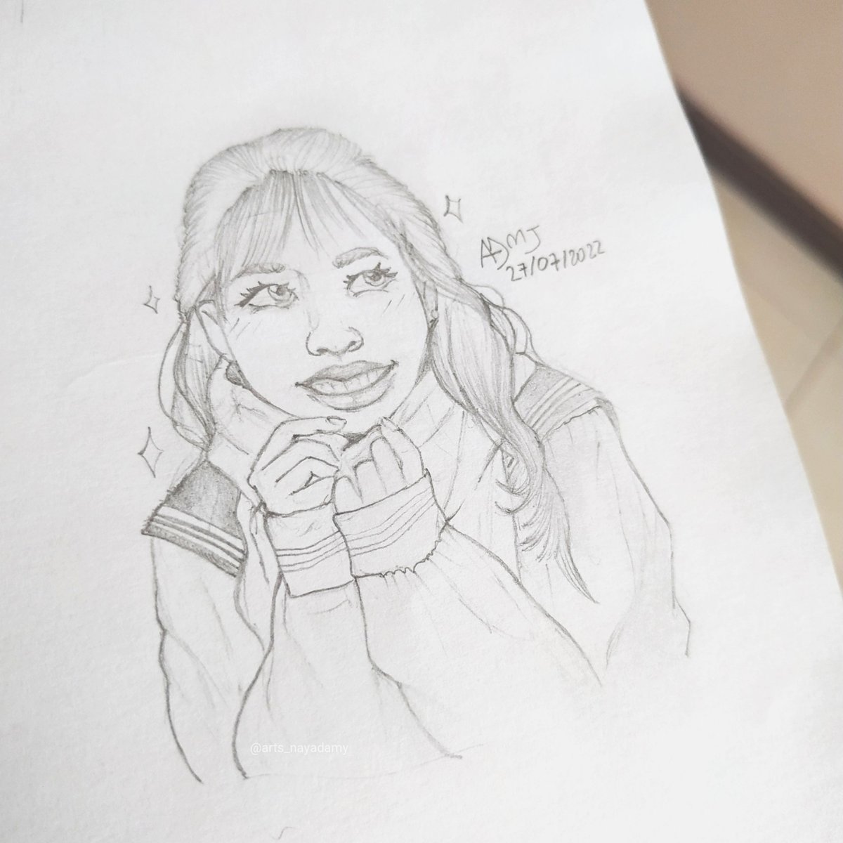 nayadamy_mj's tweet image. /✨🌻✨/～♡
Just some sketches of random characters &amp;lt;3 , I&apos;ve done in this past few weeks ~ I just wanted to share with you
instagram.com/p/CjG2Qu2MweM/…… 

Hope you like it ｡♡ 
.
🏷️
#anatomy #drawing #referenceposes #potrait #lineart #experimentalart #expression #linework #art