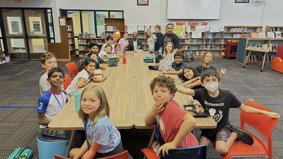 1/2 Wow. Our visit from author 
<a href="/varianjohnson/">Varian Johnson</a> was even better than we had hoped!
We heard so many things important to the craft of writing from big ideas to concrete advice. We had kids literally taking notes at the author lunch : ) ❤️✍️<a href="/RoundRockISD/">Round Rock ISD</a>