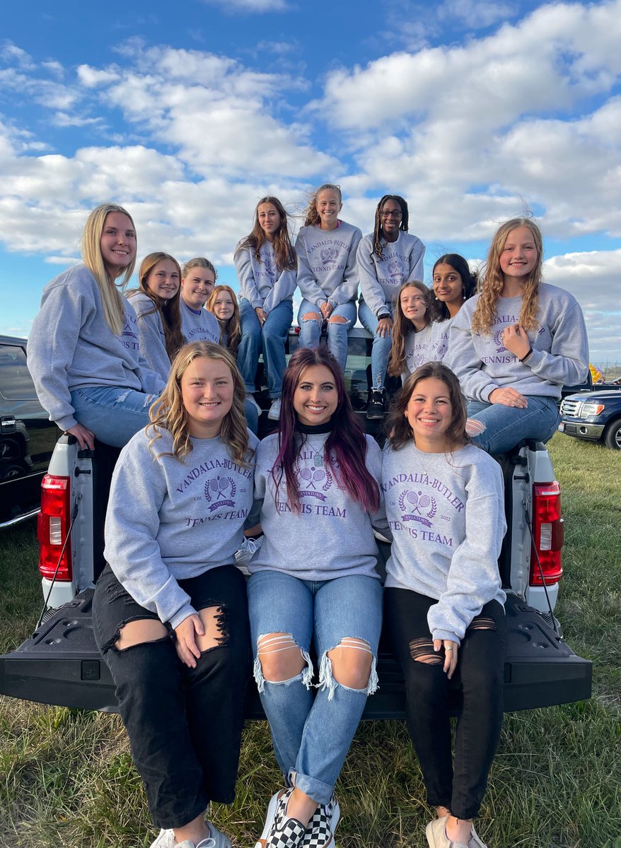 Butler_G_Tennis's tweet photo. ✨Homecoming Parade 2022✨ https://t.co/GfJKwV4hwD