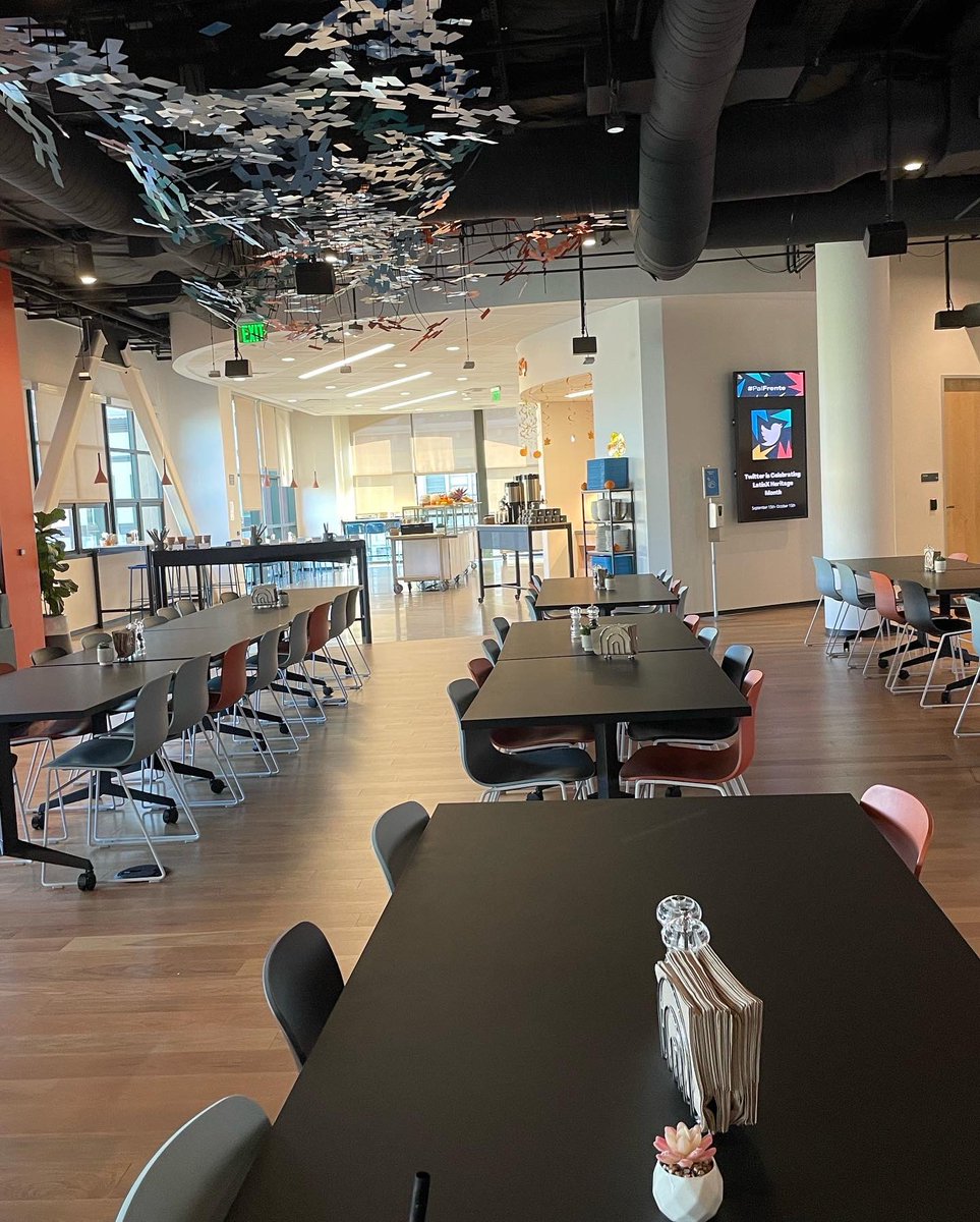 c0lee27's tweet photo. It was fun checking out the San Jose office today 🤗 felt like an “adult” again https://t.co/UooDYgidMC
