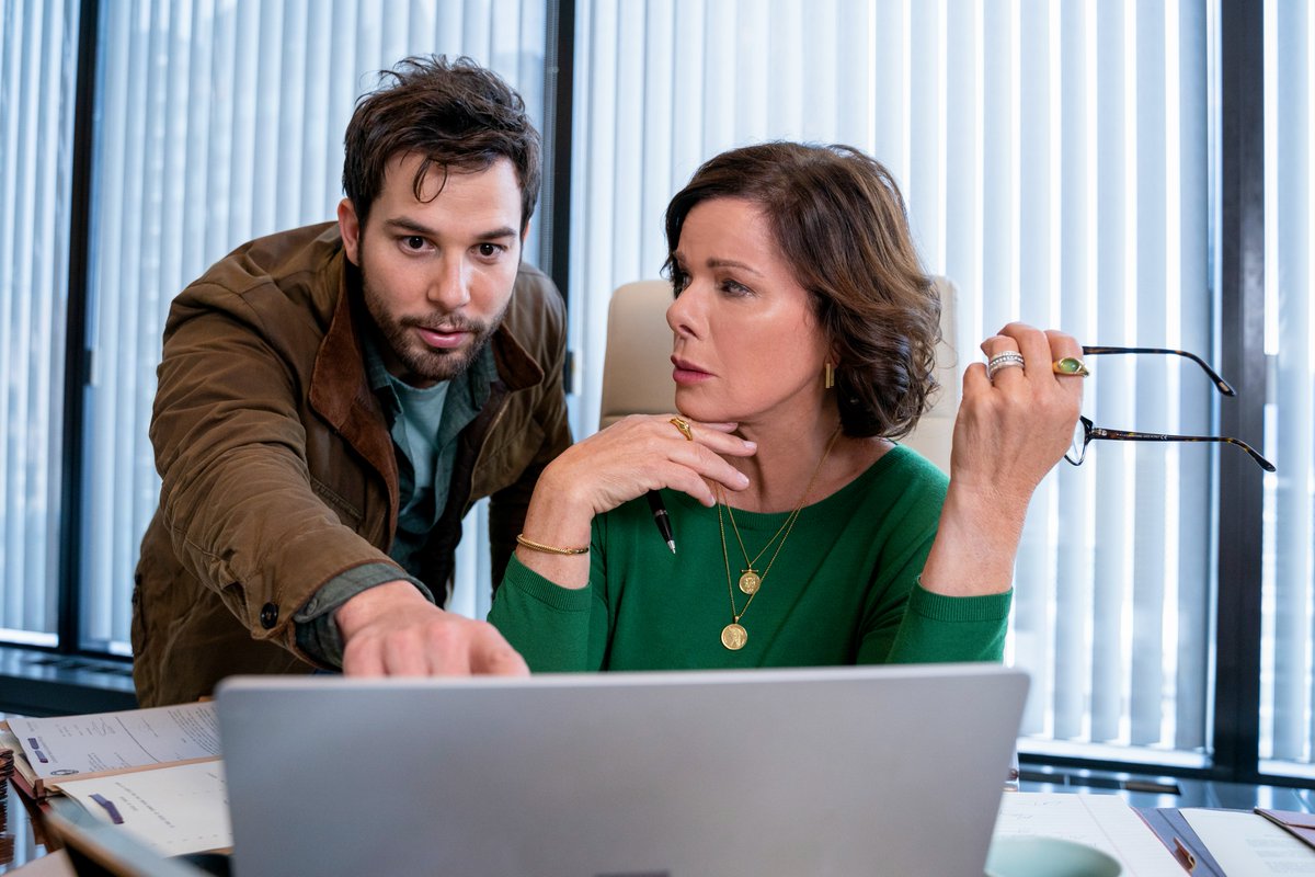 Tell your Mom, tell your friends, tell your crew! The series premiere of #SoHelpMeTodd starts right now on <a href="/CBS/">CBS</a> &amp; <a href="/paramountplus/">Paramount+</a>. <a href="/SoHelpMeCBS/">So Help Me Todd</a>