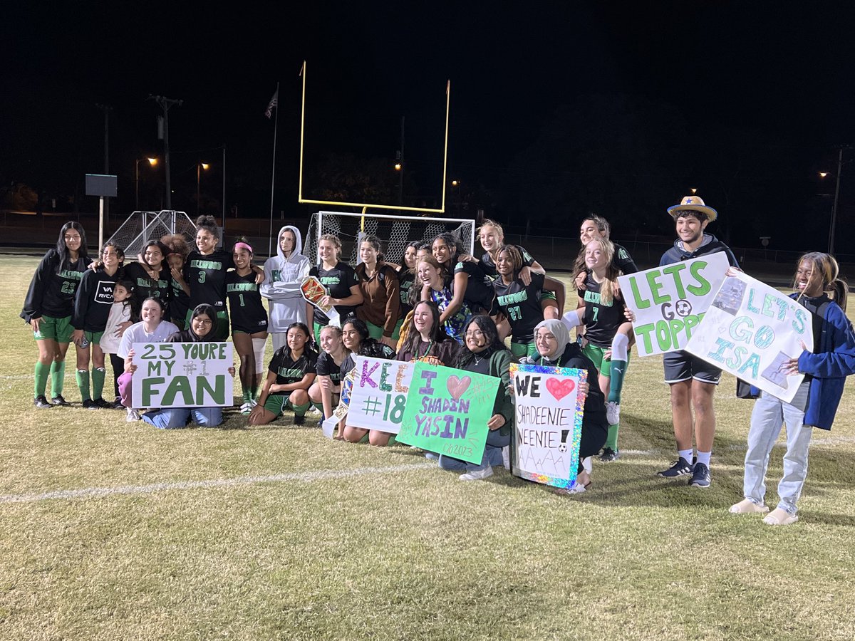 Last ever ⁦<a href="/HillwoodHS/">Hillwood High School</a>⁩ girls soccer game ends with a 5-1 win over Hunters Lane. Great student support tonight from start to finish.