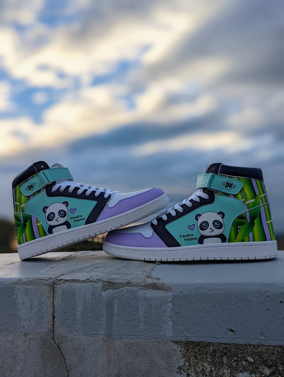 PandaMania_NFT's tweet photo. 🔥 @DonkeyKicksNFT 

#sneakerhead #NFTutility https://t.co/p4KkMgazKC