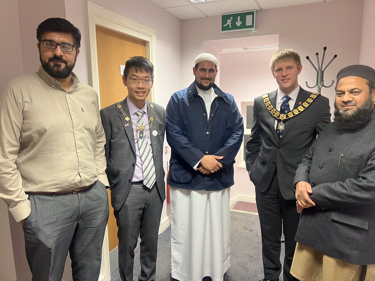 Umar Hayat Qadri tweet media