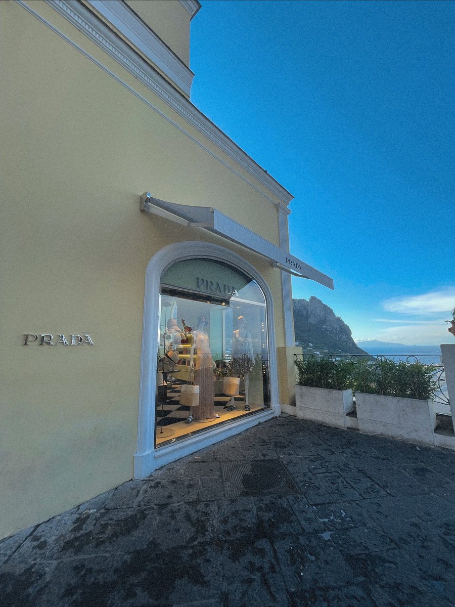 📍Capri, Italy