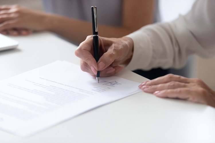 NationwideTitle's tweet photo. Nationwide Land Title is here to help you whenever you're looking for a title search or documentation to close on a property. To schedule an appointment today at 888-308-6465

#titlecompany #homeclosing #titlesearch #propertyclosing #realestatecompany https://t.co/lX65bZBmwQ