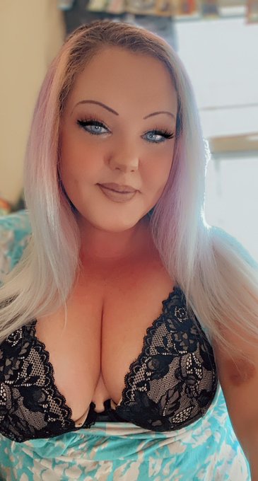 Go check out the new stuff I just posted on my onlyfans, anddddd make sure to check out my manyvids as<a href="/tag/squrit"class="tags"><span>#squrit</span></a><a href="/tag/33times"class="tags"><span>#33times</span></a>