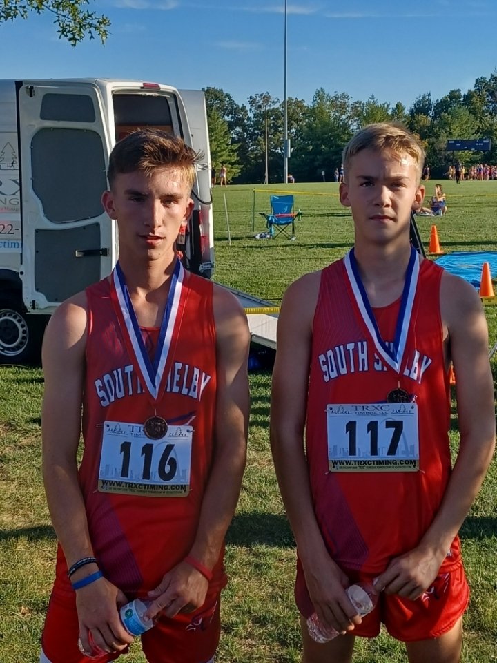 ShelbyCoRIV's tweet photo. Congrats to Titus Moore (7th) and Cooper Seaton (10th) for medaling at the Moberly XC meet. https://t.co/2nqXmbzBxX