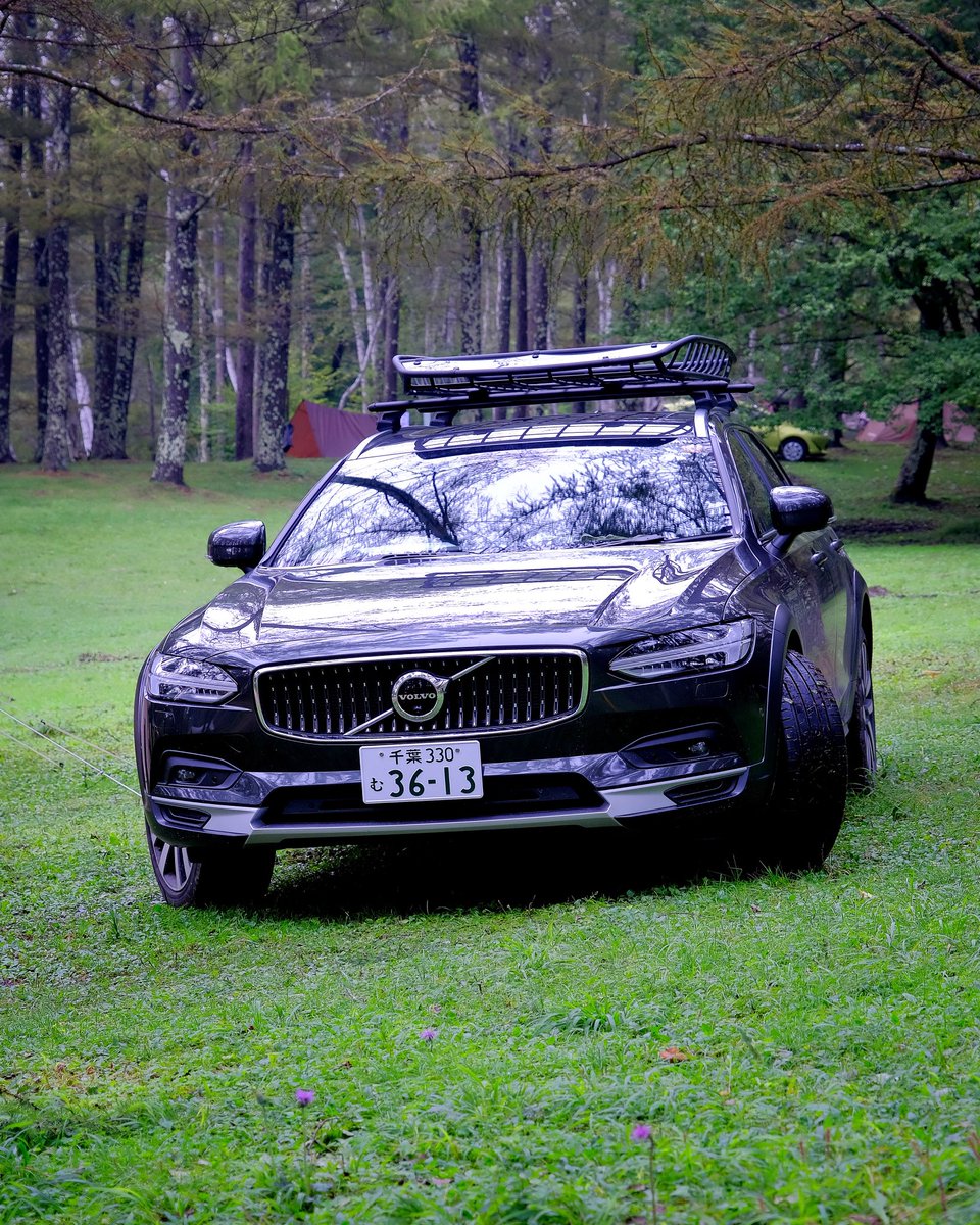 kc3613mk7's tweet photo. v90cc、森に似合う
#五光牧場
#キャンプ
#愛車
#ボルボ
#v90cc https://t.co/zKjKiBVXEe
