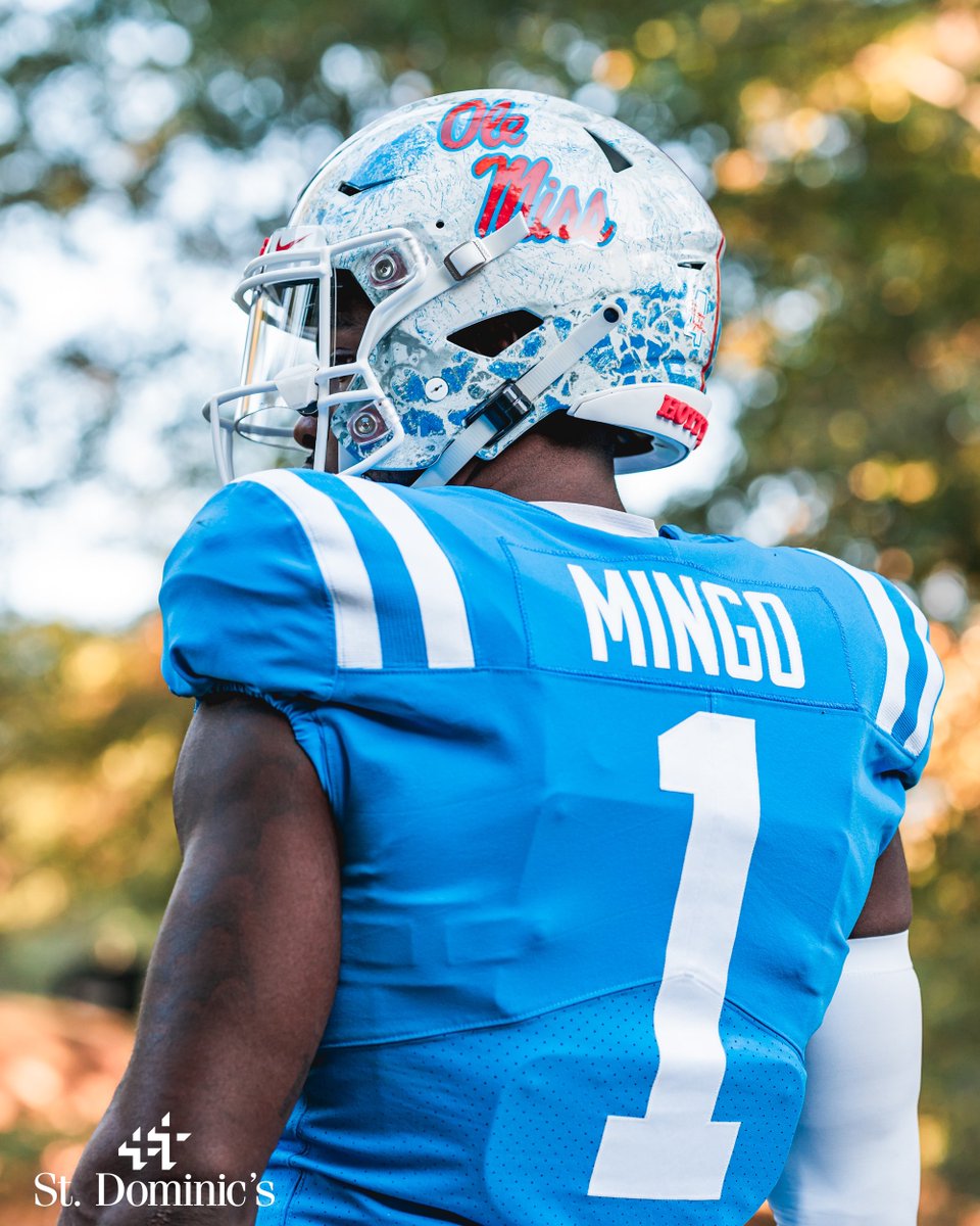OleMissFB's tweet photo. Fresh threads for Saturday 🥶

#DripInTheSip | #HottyToddy https://t.co/8qdL6PNeOP