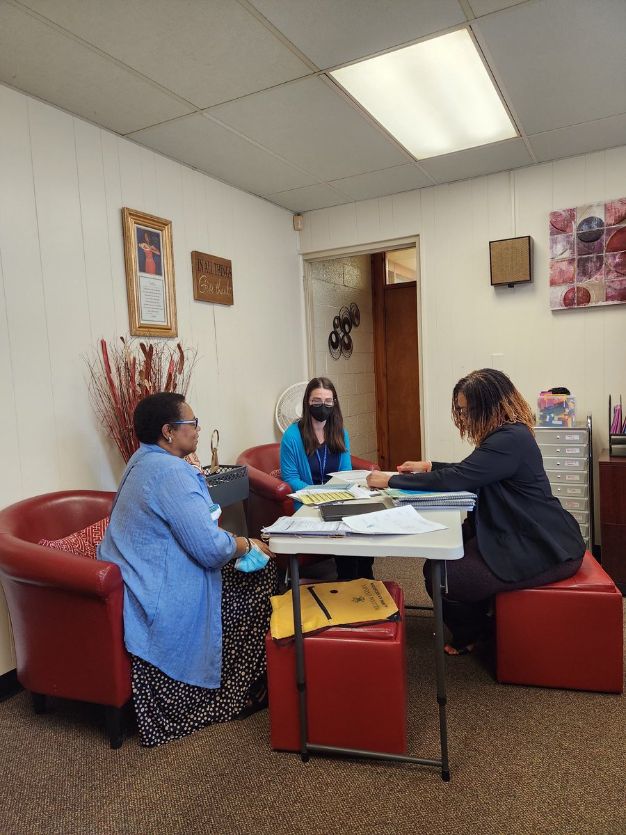 Coaching is key. The teacher is reflective and concentrating on high yield strategies with the evidence from the lesson. Every educator needs a coach. 
<a href="/ajenning01/">Andrea Jennings</a> ⁦@NPSchools⁩ 
⁦<a href="/wmSURN/">SURN</a>⁩ ⁦<a href="/HoracettaH/">Horacetta Harmon</a>⁩ ⁦<a href="/geno_casas/">Geno Casas</a>⁩ ⁦⁦